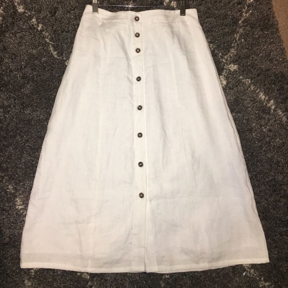 Forever 21 white button down mid length skirt